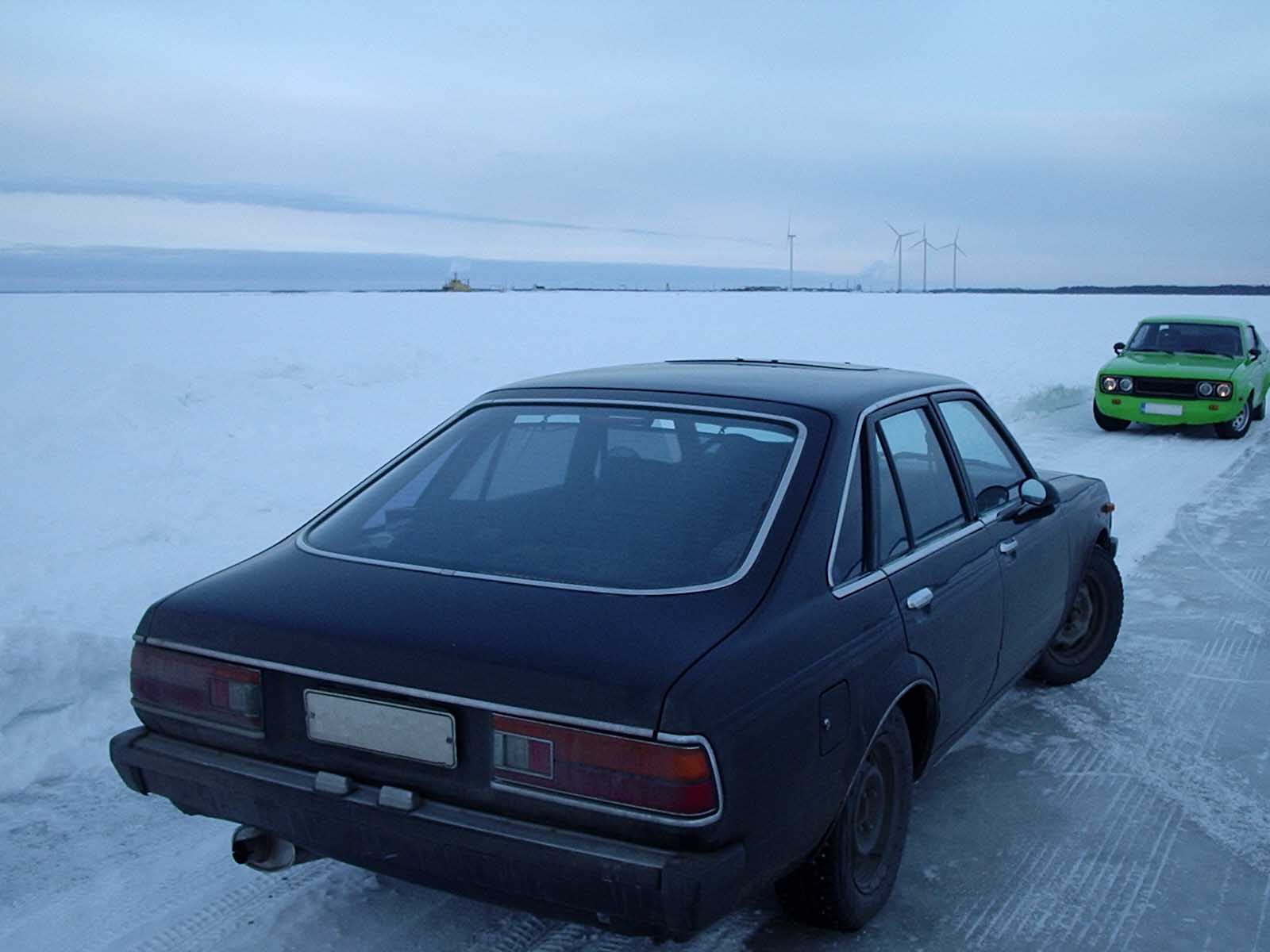 http://toyotacover.50megs.com/Jaatie/P3080014.jpg