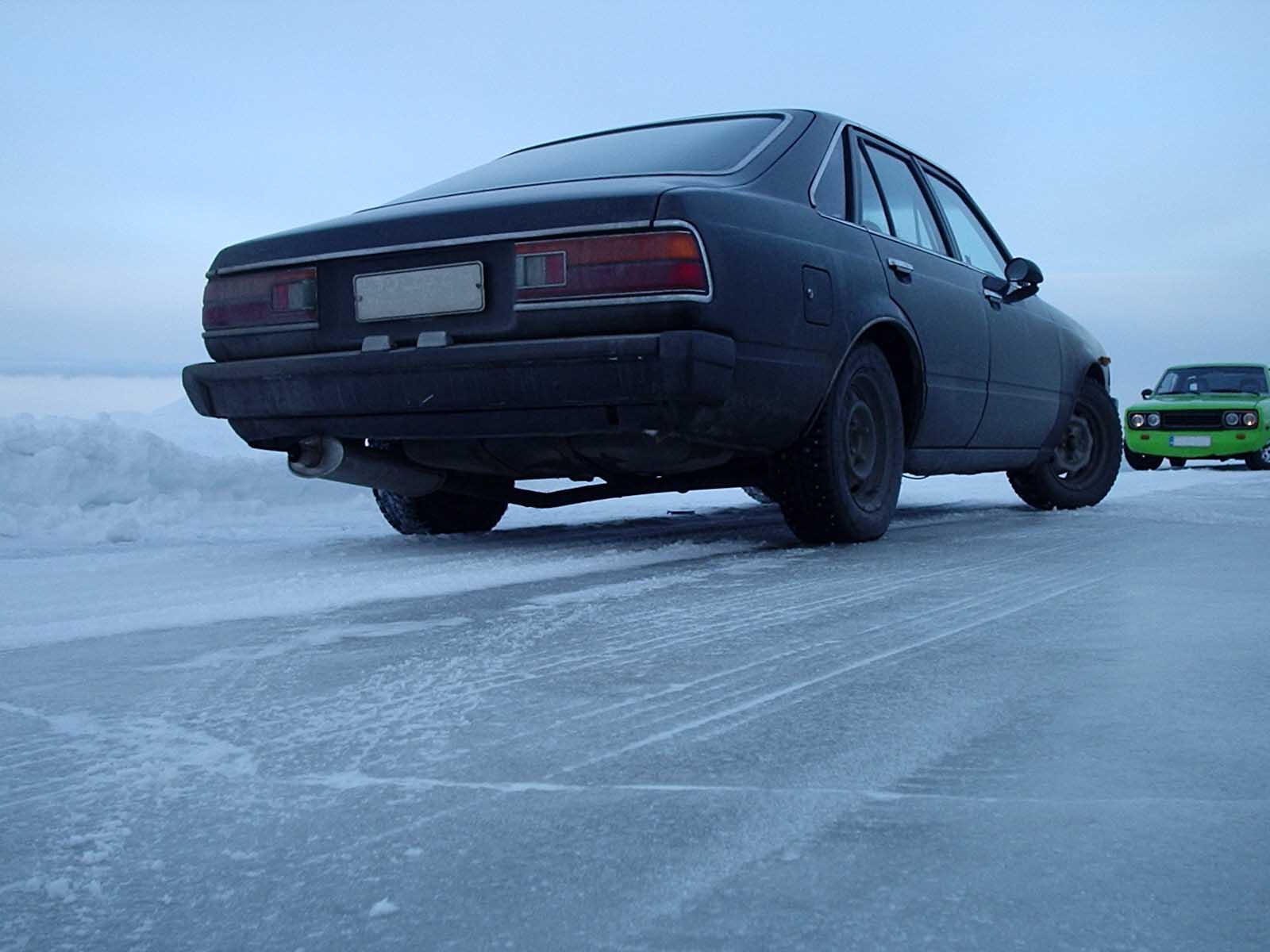 http://toyotacover.50megs.com/Jaatie/P3080016.jpg